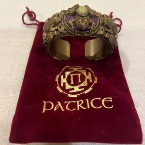 listing-status-banner